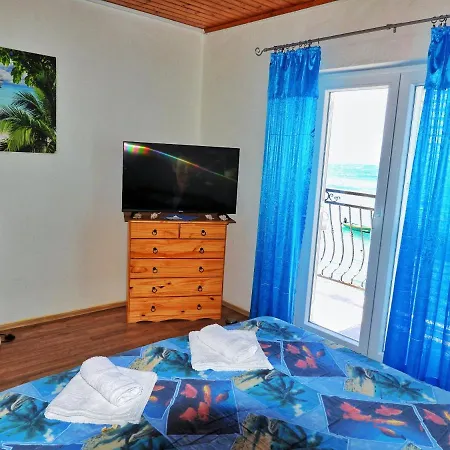 Apartmani Robert Bol Exteriér fotografie
